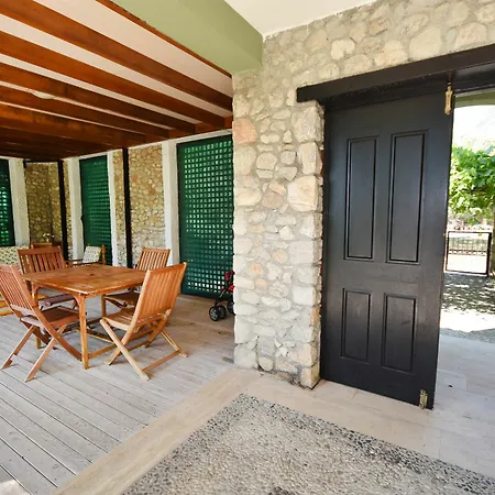 Ova7900 Nail 2 Bedrooms Villa